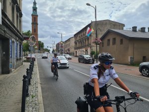 Patrol policyjny pełniący służbę na rowerach