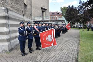 Poczty sztandarowe oraz kompania honorowa