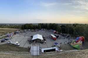 Zdjęcia z pikniku policyjnego na Kopcu Wyzwolenia w Piekarach Śląskich.