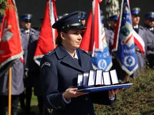 Zdjęcie policjantów podczas uroczystości