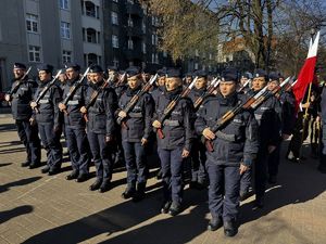 Zdjęcie policjantów podczas uroczystości