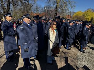 Zdjęcie policjantów podczas uroczystości