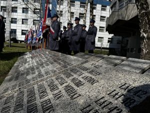 Zdjęcie policjantów podczas uroczystości