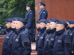 Zdjęcie policjantów podczas ślubowania