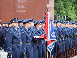 Zdjęcie policjantów podczas ślubowania