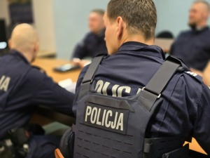 Zdjęcie policjantów podczas zabezpieczenia dni miasta