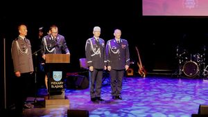 Zdjęcie policjantów podczas Święta Policji