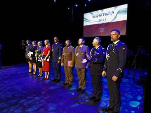 Zdjęcie policjantów podczas Święta Policji
