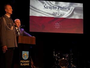 Zdjęcie policjantów podczas Święta Policji