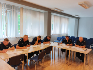 Zdjęcie dzielnicowych podczas testu wiedzy