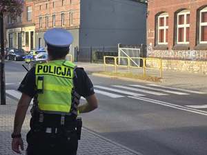 Zdjęcie policjantów podczas działań &quot;Bezpieczna droga do szkoły&quot;
