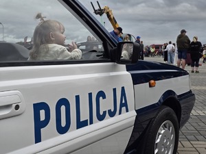 Zdjęcie uczestników pikniku rodzinnego na Kopcu Wyzwolenia