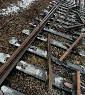 Zdjęcie butli oraz skradzionych torów