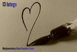 Grafika przedstawia pióro oraz namalowane serce