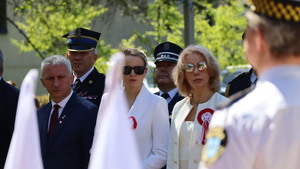 Uczestnicy obchodów 3 maja