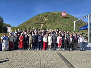 Uczestnicy obchodów 3 maja