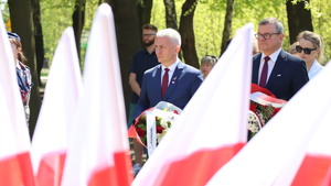 Uczestnicy obchodów 3 maja