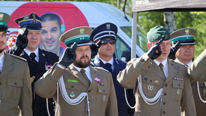 Uczestnicy obchodów 3 maja