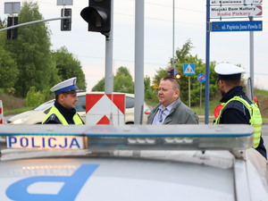 Mundurowi podczas zabezpieczania imprezy na terenie Kopca Wyzwolenia
