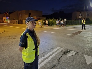 policjanci podczas zabezpieczenia wydarzenia