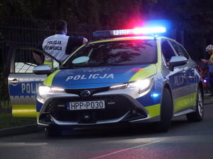 policjanci podczas zabezpieczenia wydarzenia