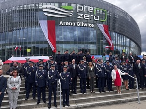 Zdjęcie policjantów podczas uroczystości z okazji Święta Policji