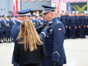 Zdjęcie policjantów podczas uroczystości z okazji Święta Policji
