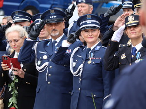 Zdjęcie policjantów podczas uroczystości z okazji Święta Policji