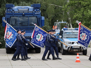 Zdjęcie policjantów podczas uroczystości z okazji Święta Policji