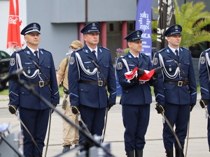 Zdjęcie policjantów podczas uroczystości z okazji Święta Policji
