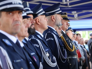 Zdjęcie policjantów podczas uroczystości z okazji Święta Policji