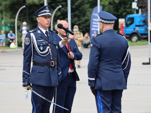 Zdjęcie policjantów podczas uroczystości z okazji Święta Policji