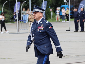 Zdjęcie policjantów podczas uroczystości z okazji Święta Policji