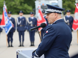 Zdjęcie policjantów podczas uroczystości z okazji Święta Policji